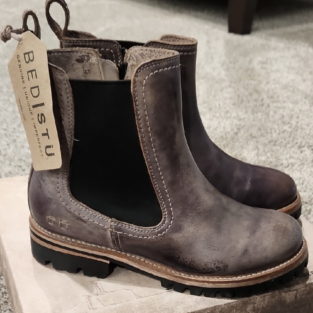 Bed Stu Gray Leather Boots